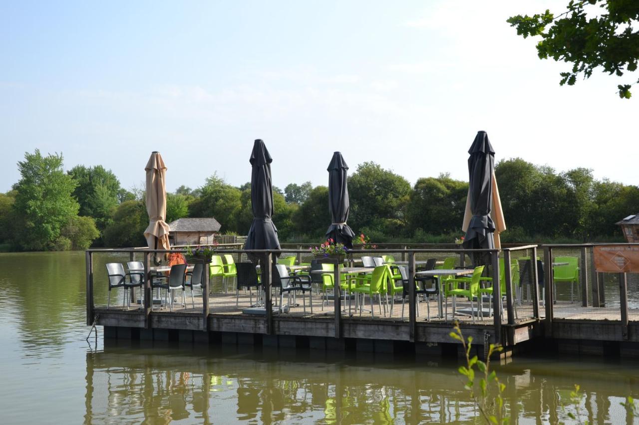 Village Flottant De Pressac Екстер'єр фото