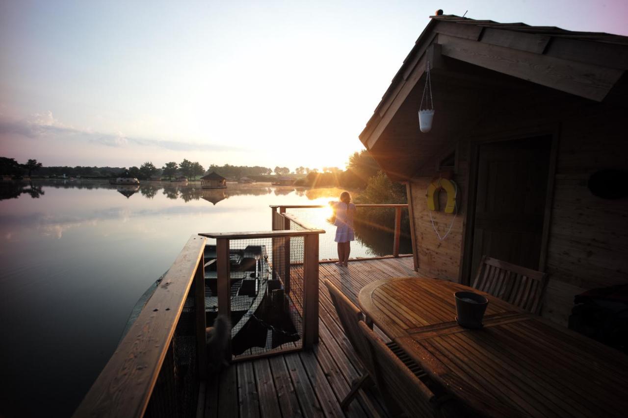 Village Flottant De Pressac Екстер'єр фото