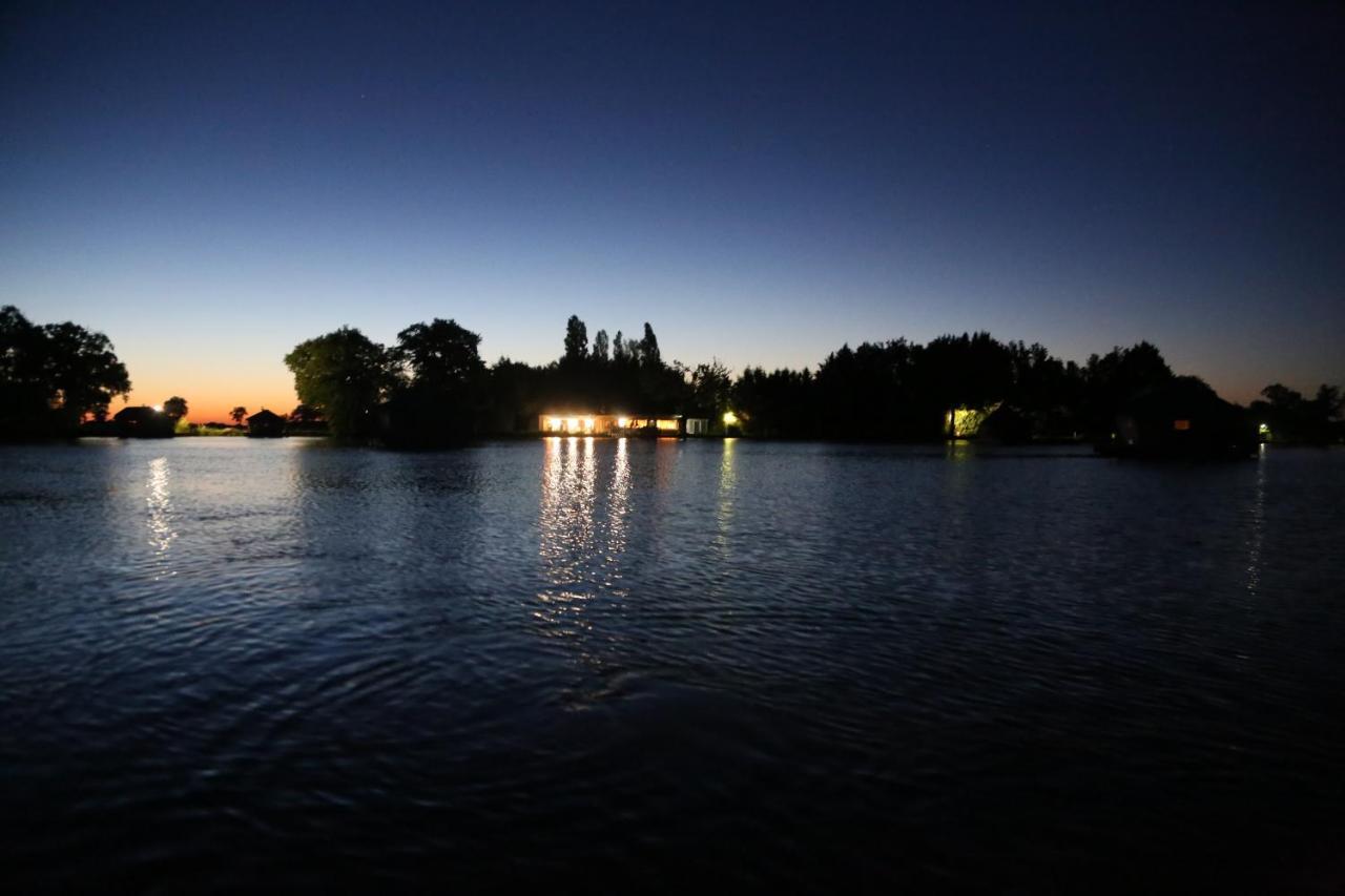 Village Flottant De Pressac Екстер'єр фото